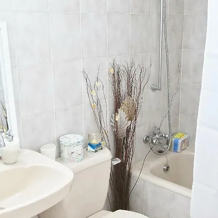 Dionisia Ларнака
